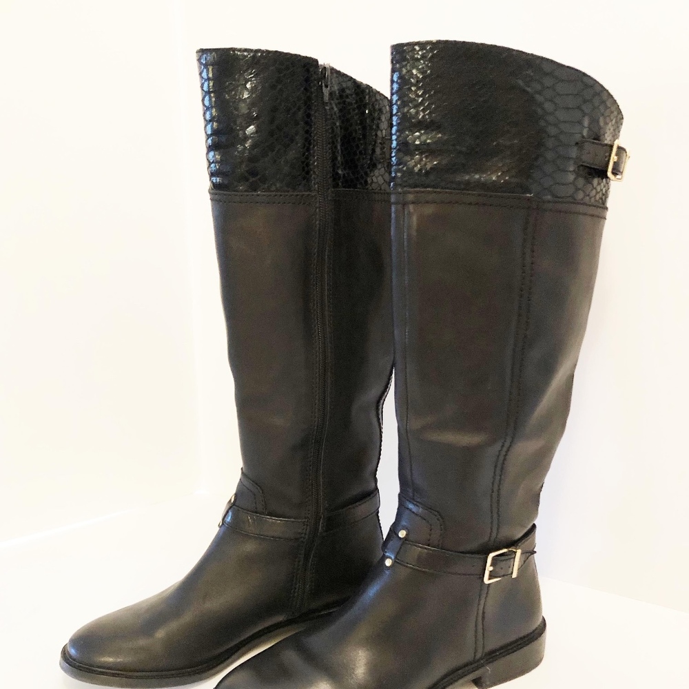 Gianni Bini Croc Print Boots